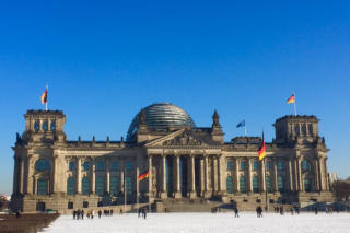 Fotoschlumpfs Abenteuerreisen am Berliner Reichtstag